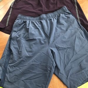 2 pair men’s running shorts